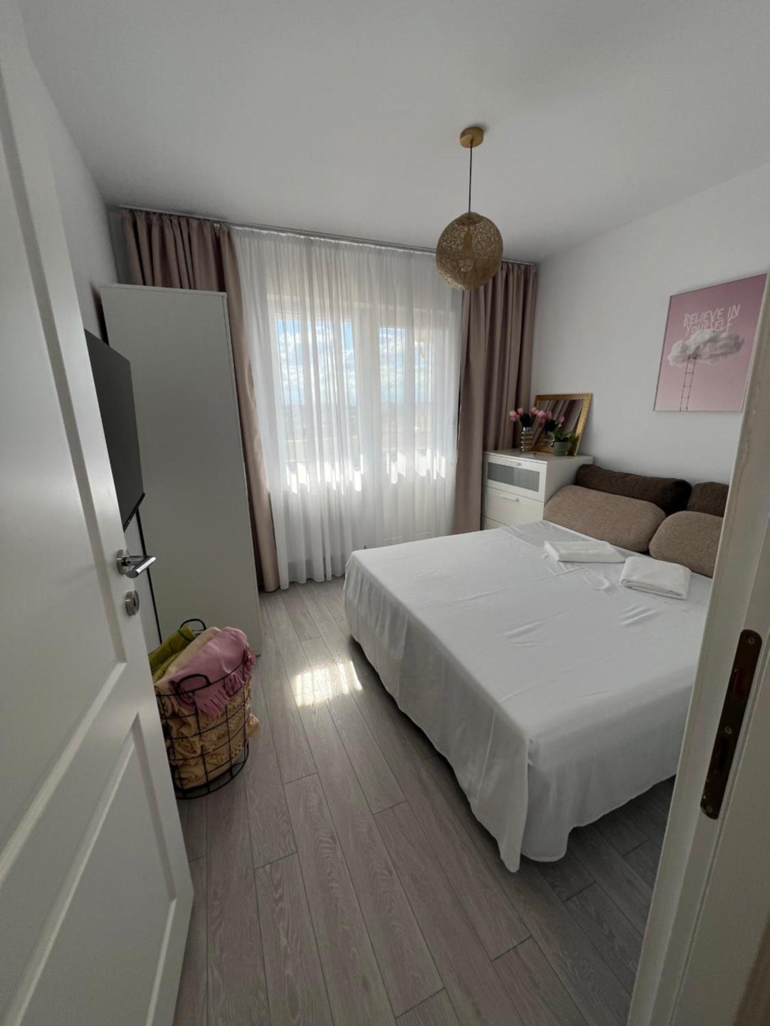 Oxana Apartments - 3 Camere - تيميشورا المظهر الخارجي الصورة